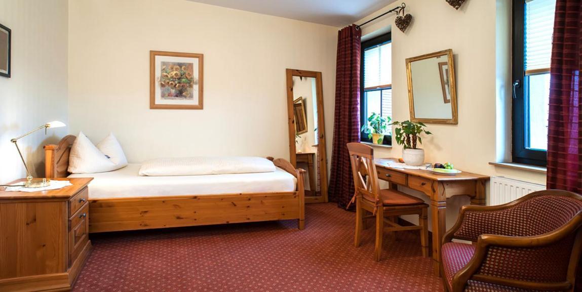 Gasthof Sauerteig Rödental Buitenkant foto